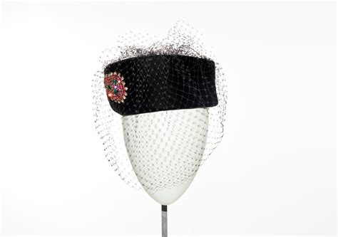 hubert de givenchy pillbox hat|Pillbox Hat .